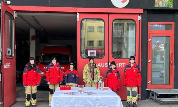 Friedenlicht an der Feuerwache