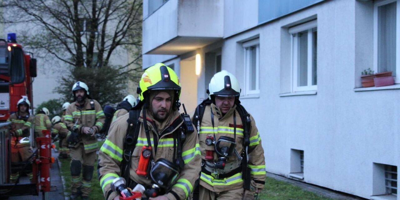 Übung – Brand Mehrfamilienhaus